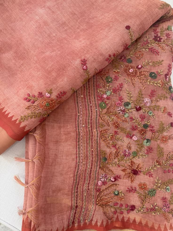 Muted Orange Linen Saree With Floral Thread Work Pallu 1